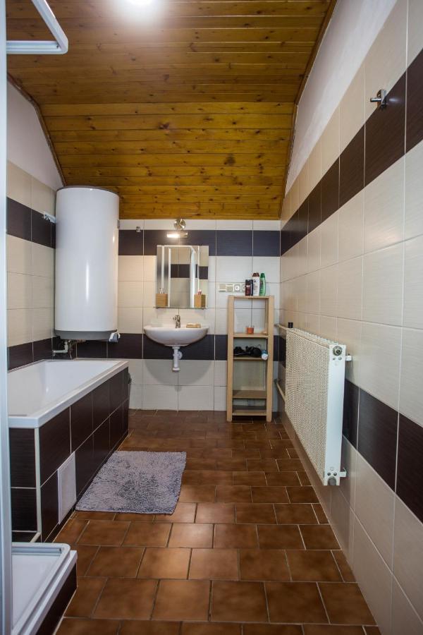 Apartmany Ve Mlejne Cachrov Экстерьер фото