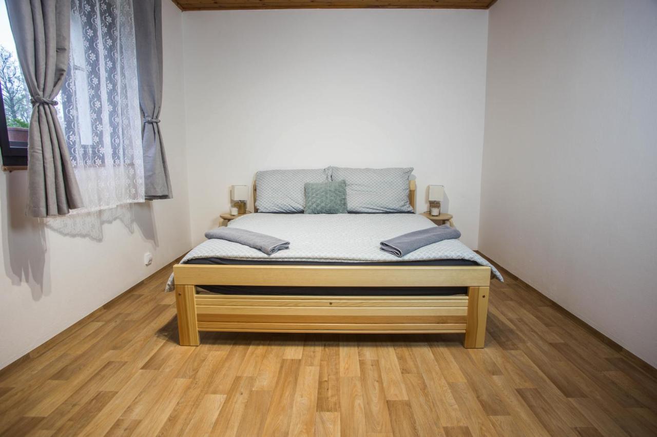 Apartmany Ve Mlejne Cachrov Экстерьер фото