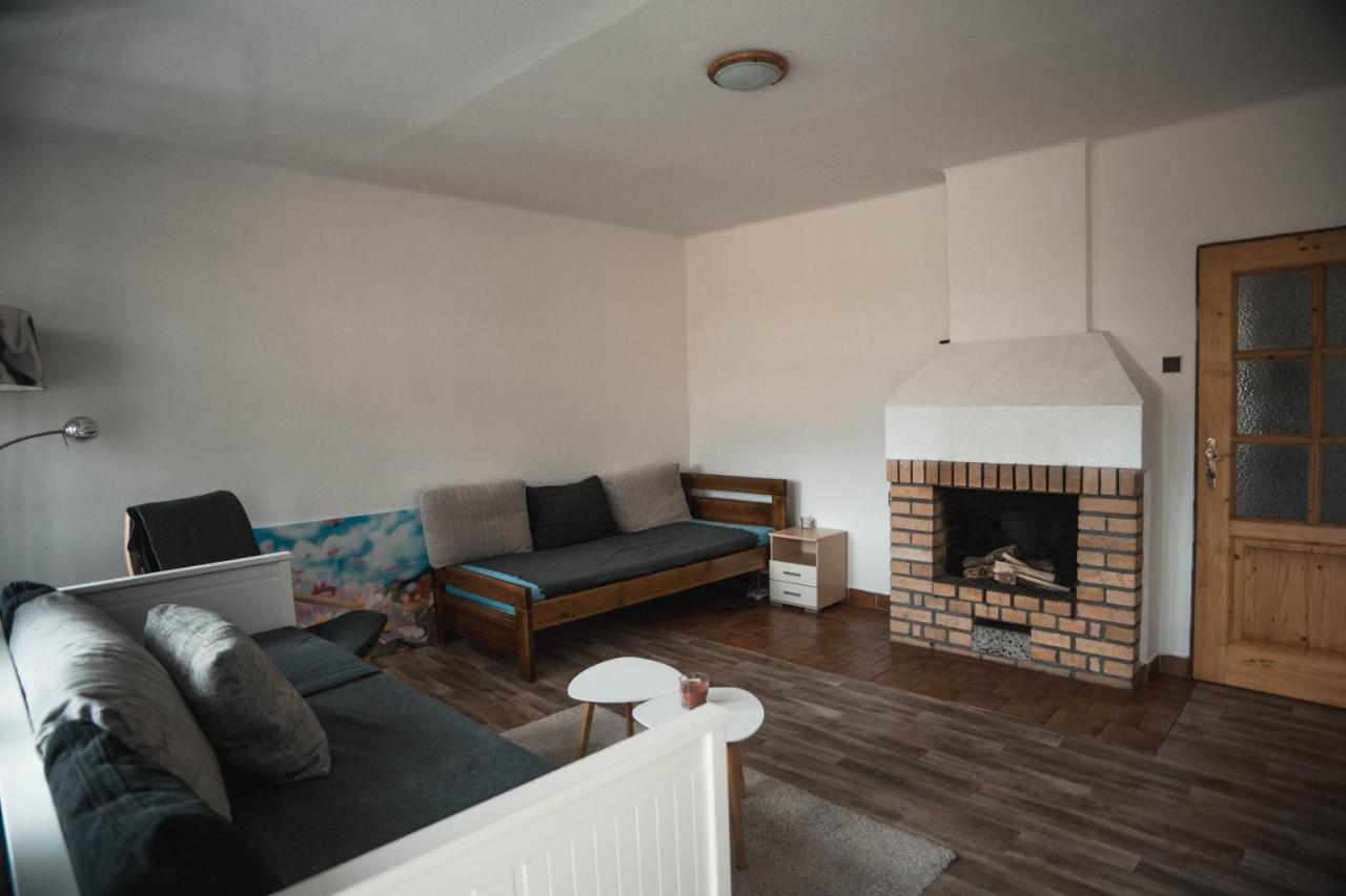 Apartmany Ve Mlejne Cachrov Экстерьер фото