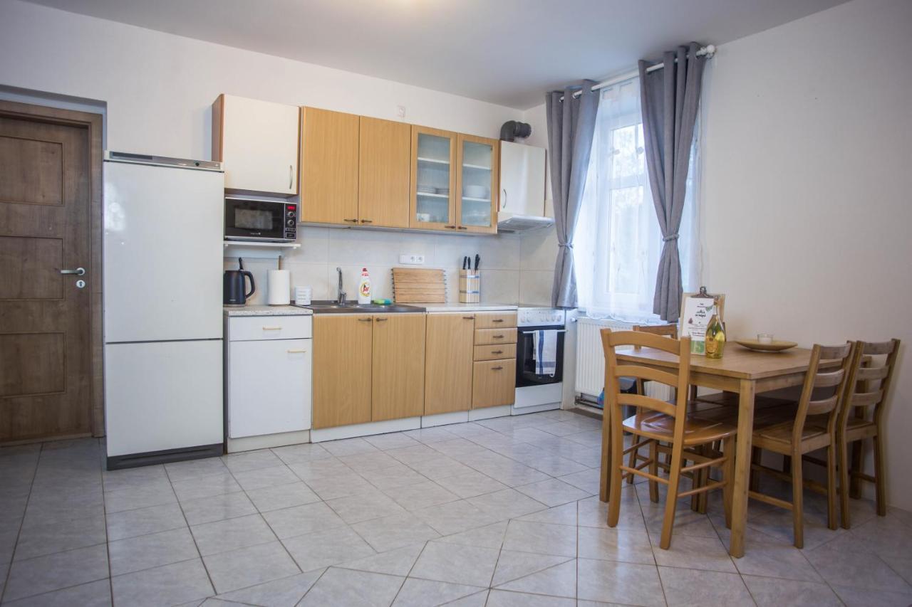 Apartmany Ve Mlejne Cachrov Экстерьер фото